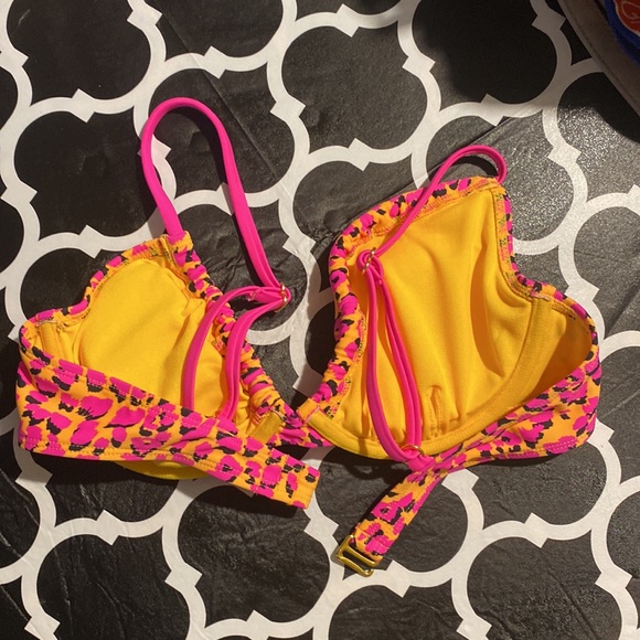 Bikini top - Picture 2 of 3